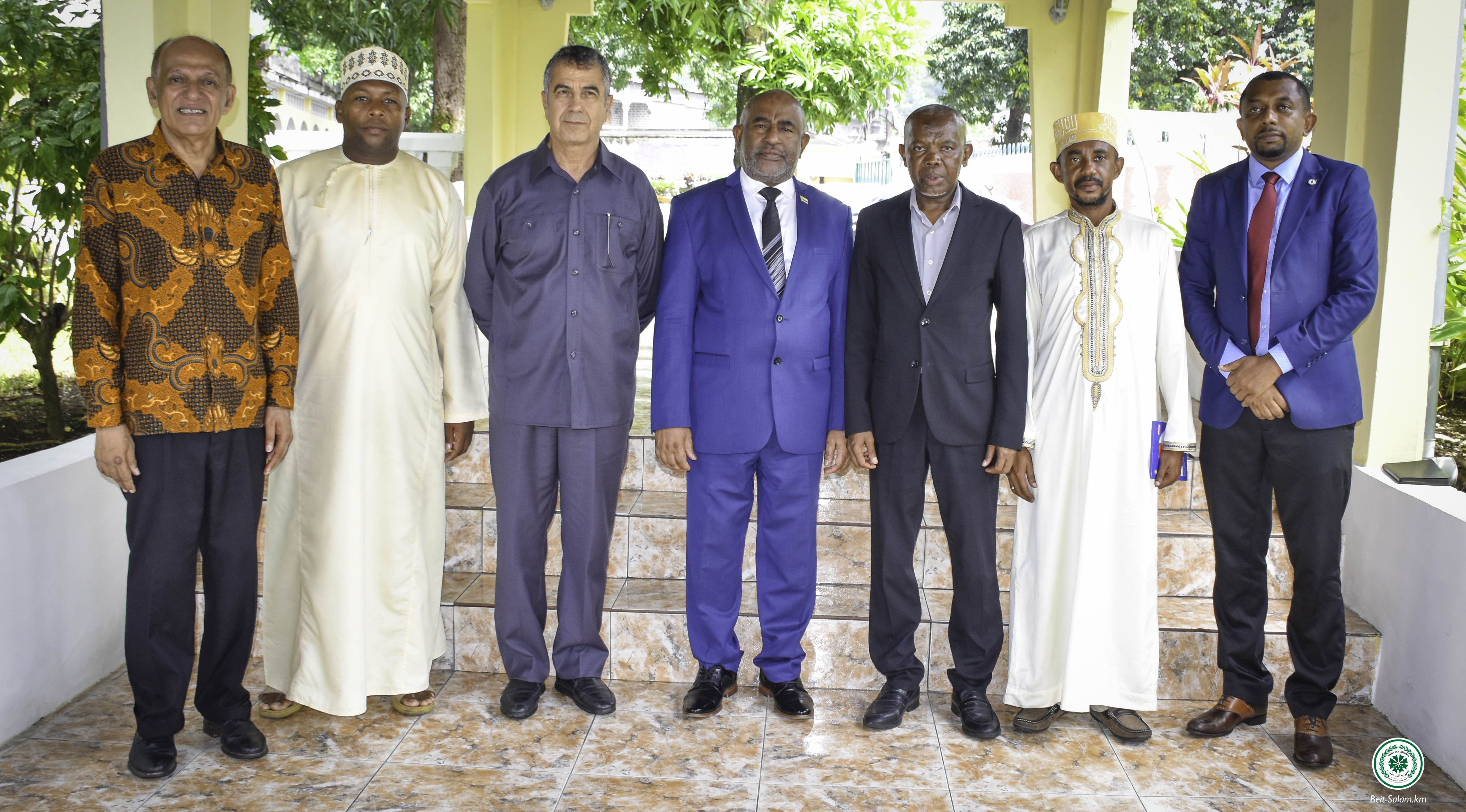 L’Ambassadeur de la Ligue des Etats Arabes reçu à Beit Salam